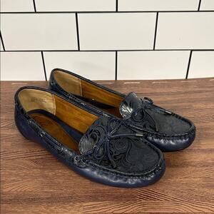 b.o.c. Womens Dark Navy Blue Mocassin Style Flats-Size 10 Embossed Faux Leather